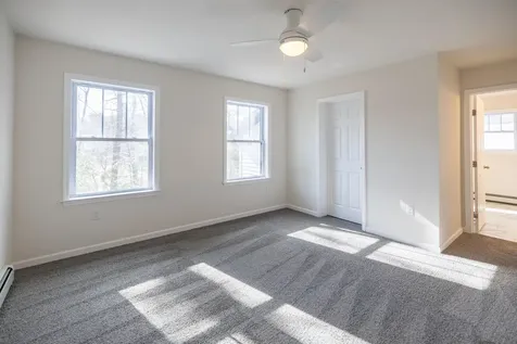 23 Streamside Drive Auburn ME 04210