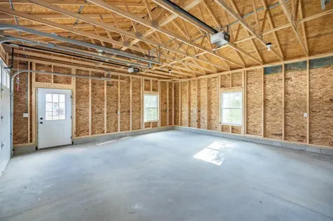 23 Streamside Drive Auburn ME 04210