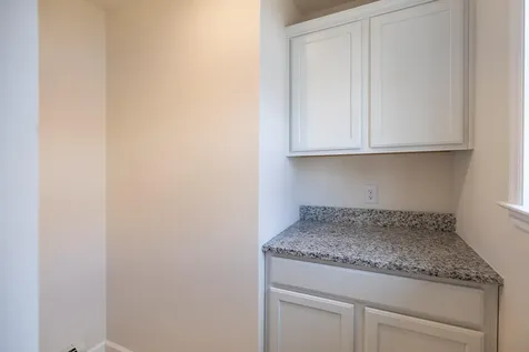 23 Streamside Drive Auburn ME 04210