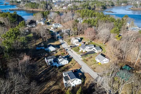 9 Folcutt Road Kittery ME 03905