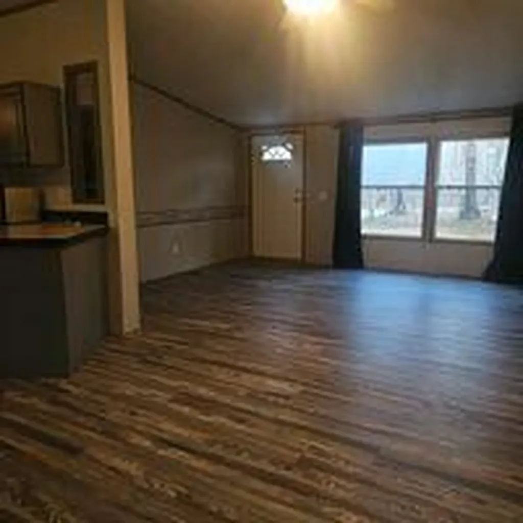28 Lakewood Estates Lane Oxford ME 04270