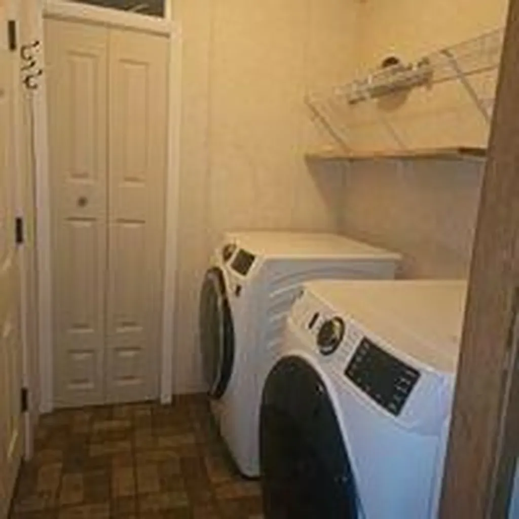 28 Lakewood Estates Lane Oxford ME 04270