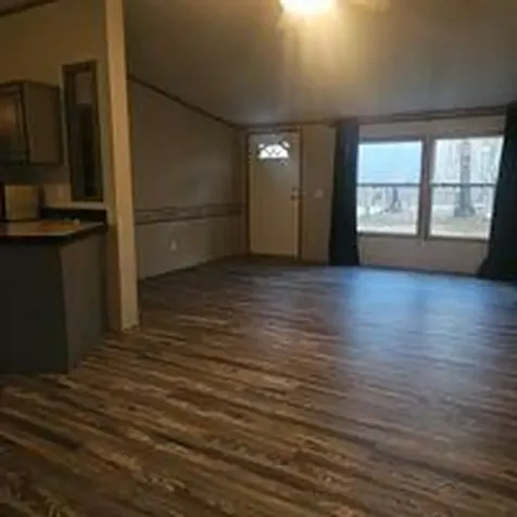 28 Lakewood Estates Lane Oxford ME 04270