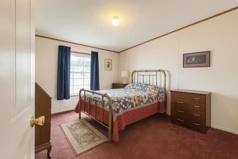 14 Town & Country Drive Lisbon ME 04250
