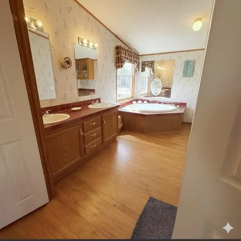 14 Town & Country Drive Lisbon ME 04250