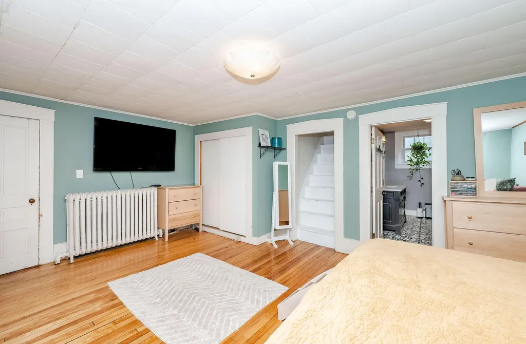 1088 State Road Eliot ME 03903