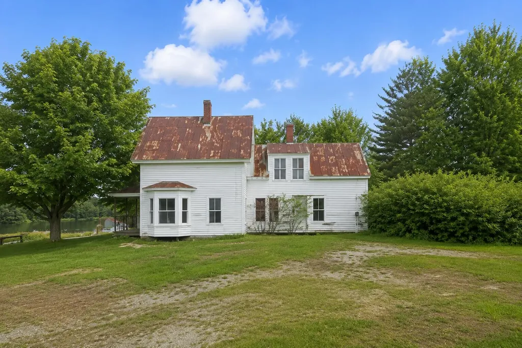 414 Farmington Falls Road Farmington ME 04938