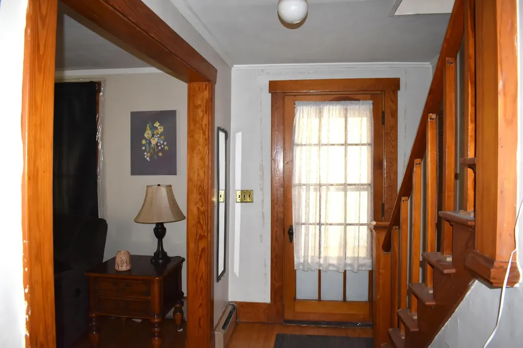 28 Libby Street Lincoln ME 04457