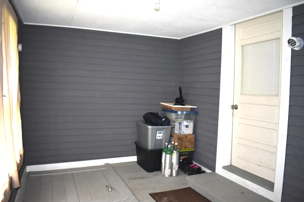 28 Libby Street Lincoln ME 04457