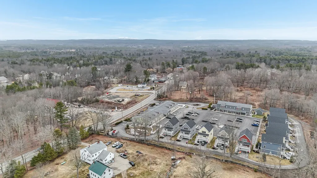 518 U.s. 1 Kittery ME 03904