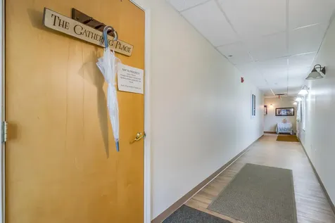 518 U.s. 1 Kittery ME 03904