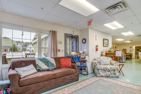 518 U.s. 1 Kittery ME 03904