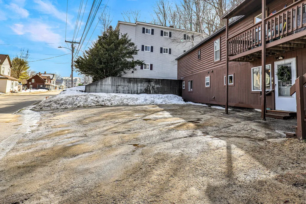 620 Crescent Avenue Rumford ME 04276