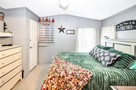 620 Crescent Avenue Rumford ME 04276