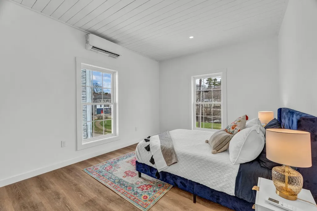 17 Four Rod Road Warren ME 04864