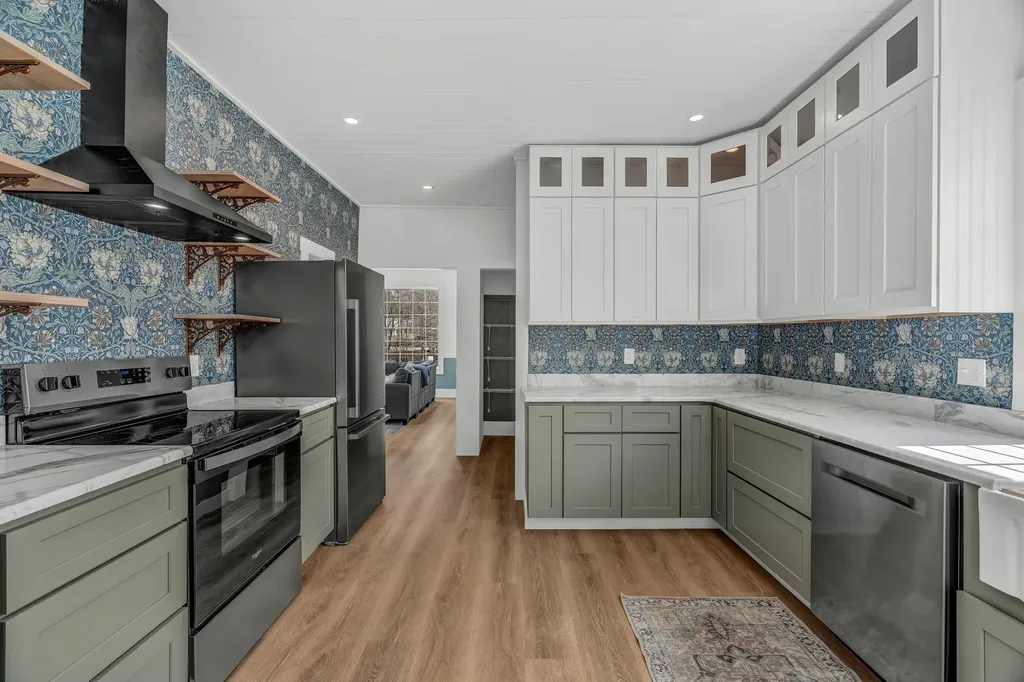 17 Four Rod Road Warren ME 04864