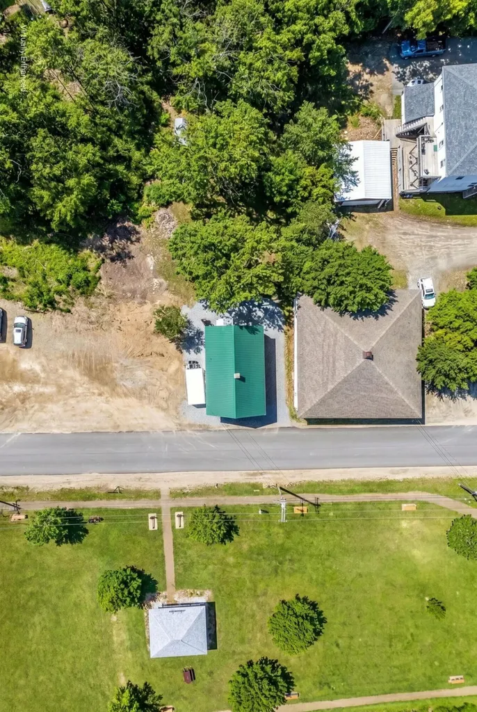 17 Four Rod Road Warren ME 04864