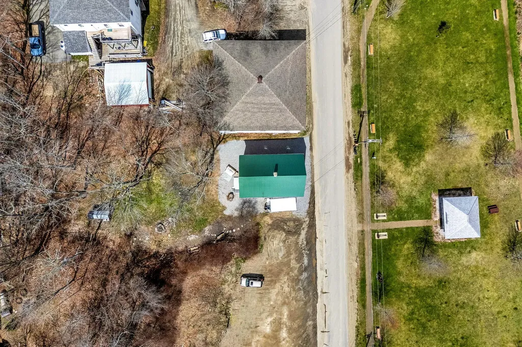 17 Four Rod Road Warren ME 04864