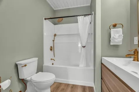 17 Four Rod Road Warren ME 04864