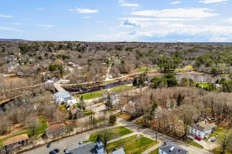 17 Four Rod Road Warren ME 04864