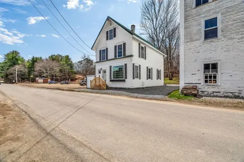 17 Four Rod Road Warren ME 04864
