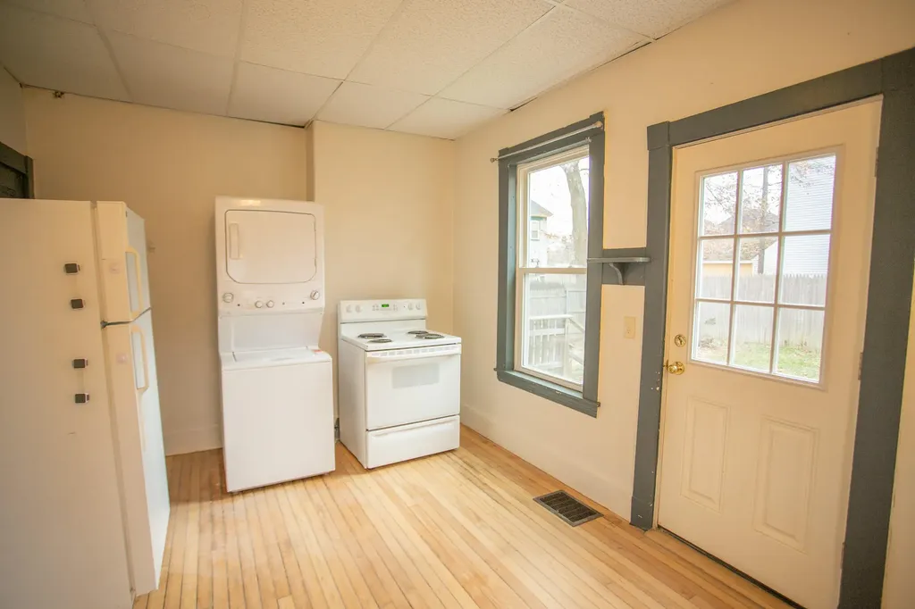 8-10 Linden Street Bangor ME 04401