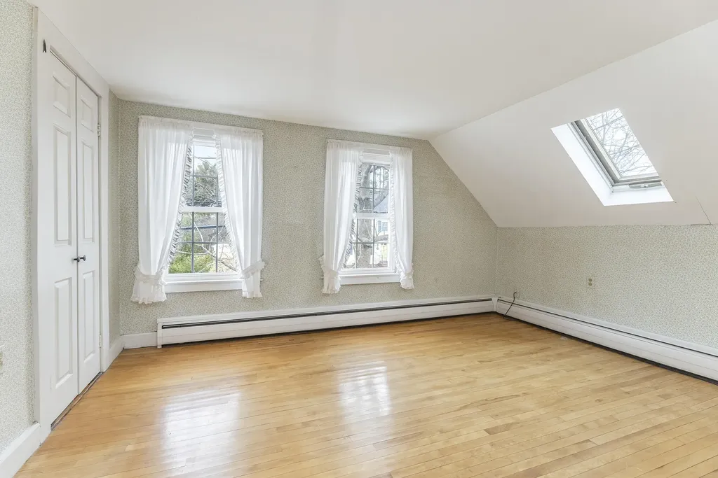 20 Depot Road Falmouth ME 04105