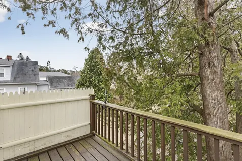 20 Depot Road Falmouth ME 04105