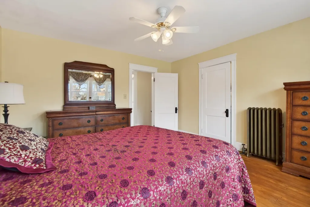 36 Colonial Road Portland ME 04102