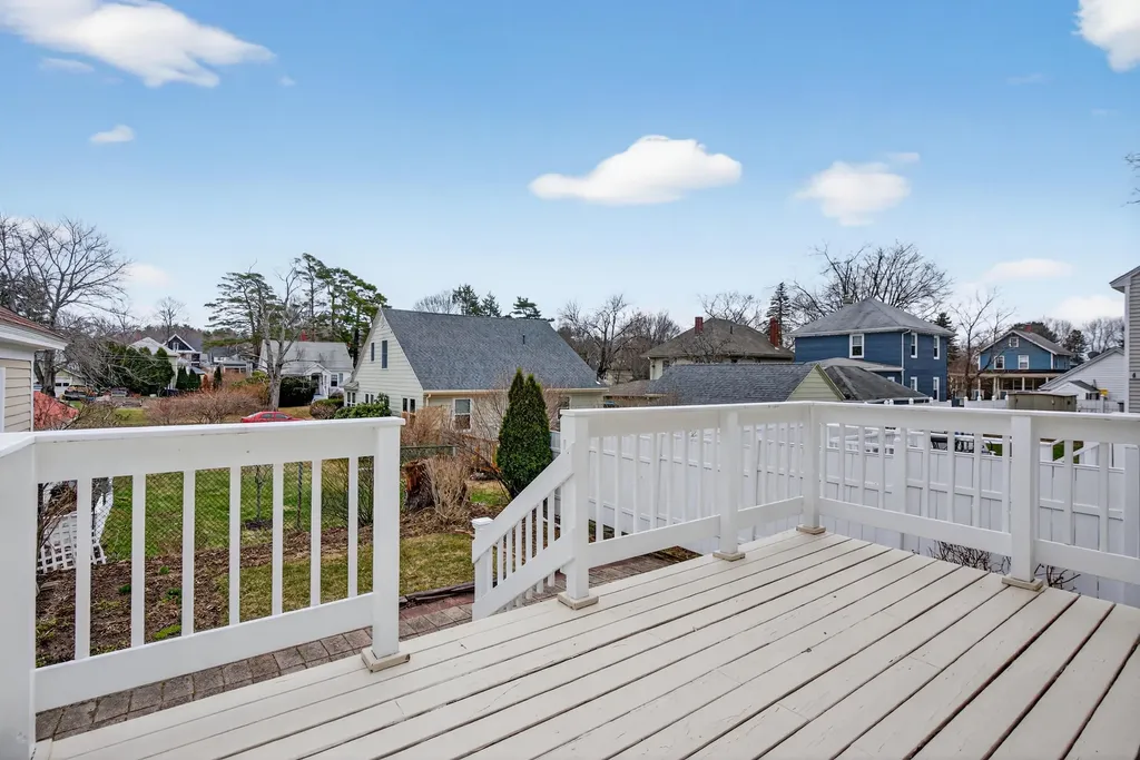 36 Colonial Road Portland ME 04102