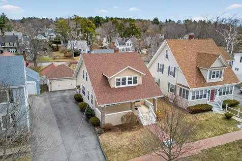 36 Colonial Road Portland ME 04102