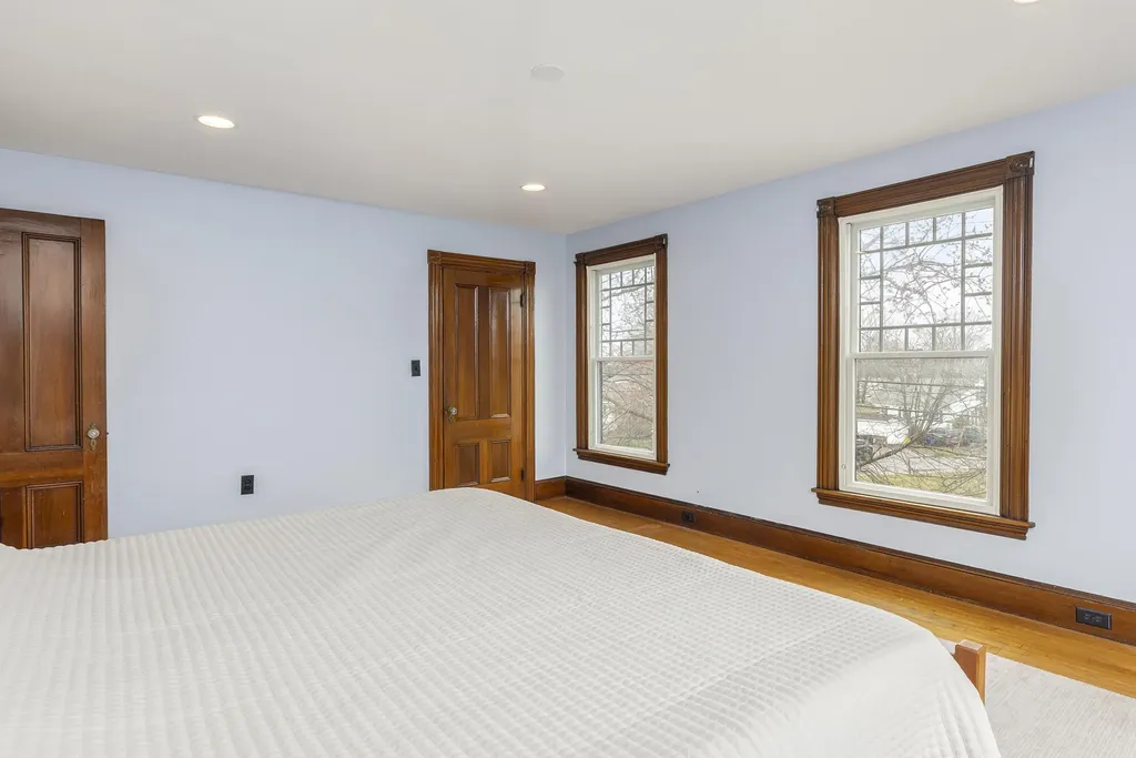 284 Broadway South Portland ME 04106