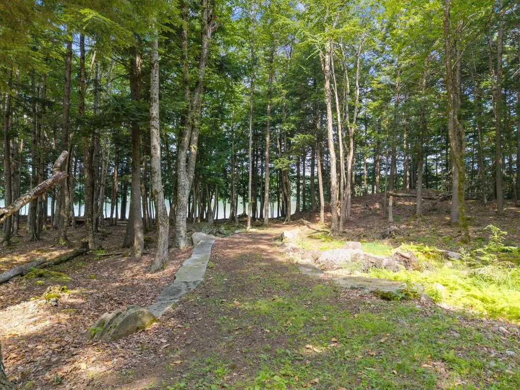 480 Point Drive Mount Vernon ME 04352