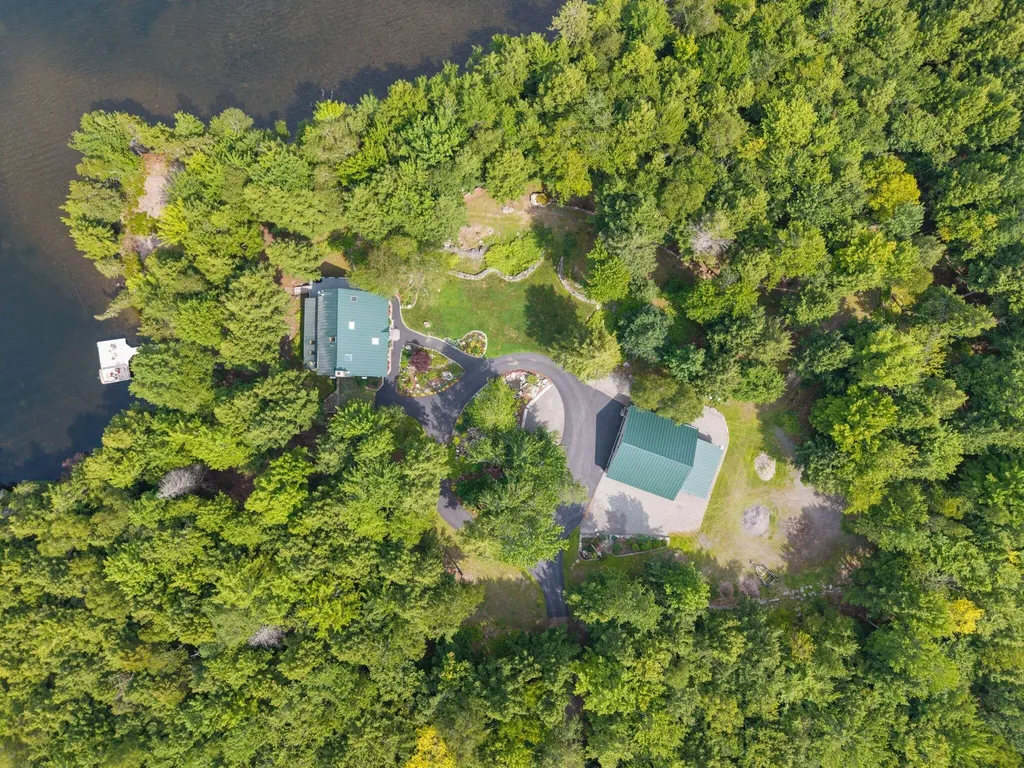 480 Point Drive Mount Vernon ME 04352