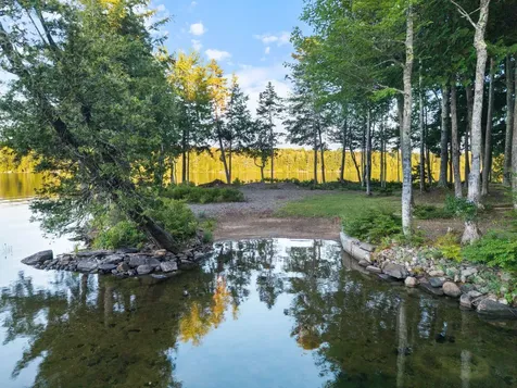 480 Point Drive Mount Vernon ME 04352