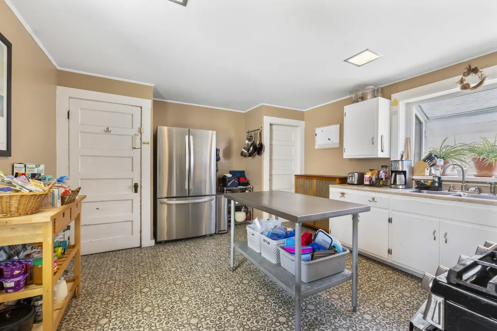 12 Wesley Street Bath ME 04530