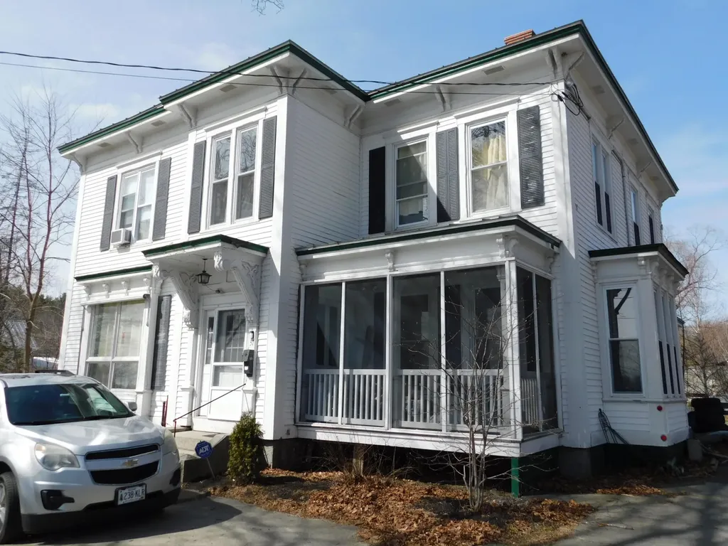 37 Elm Street Skowhegan ME 04976
