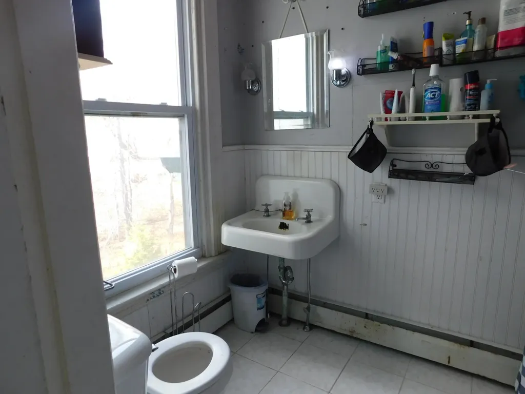 37 Elm Street Skowhegan ME 04976