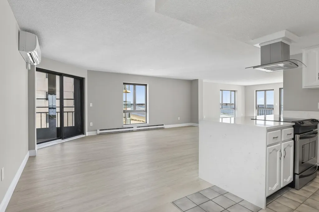 205 E Grand Avenue Old Orchard Beach ME 04064
