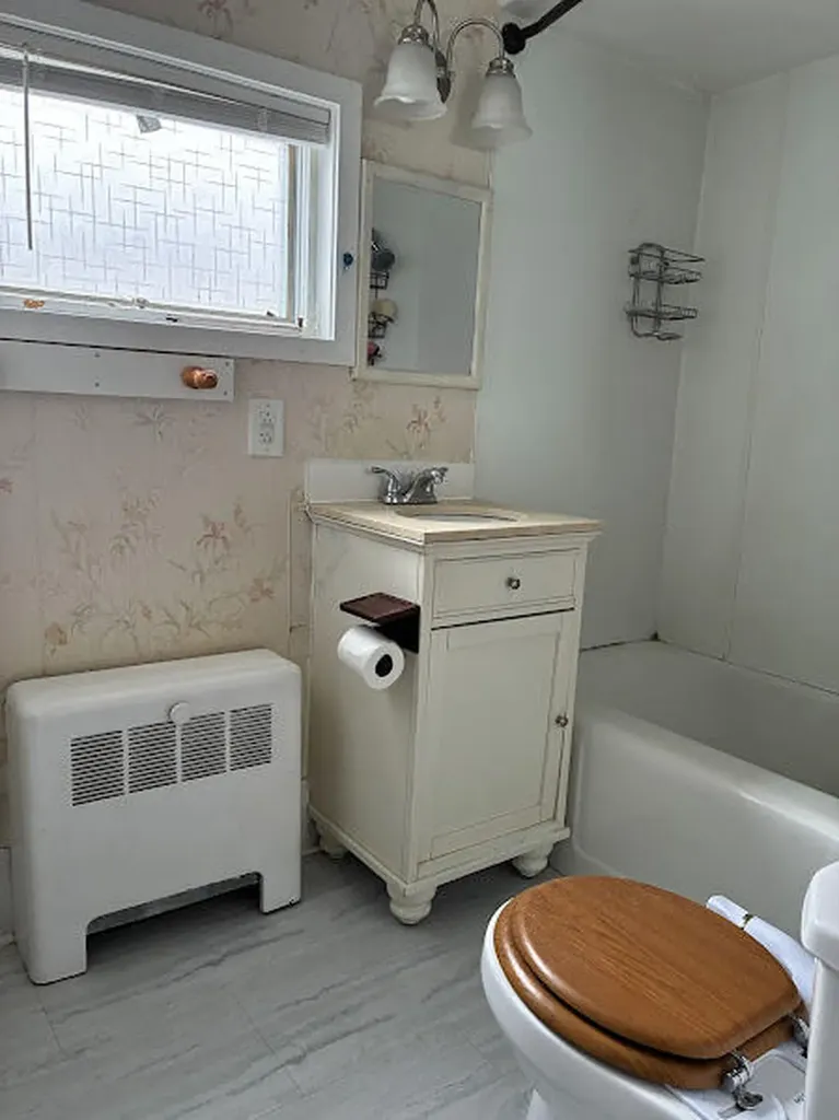 11 Church Street Winterport ME 04496