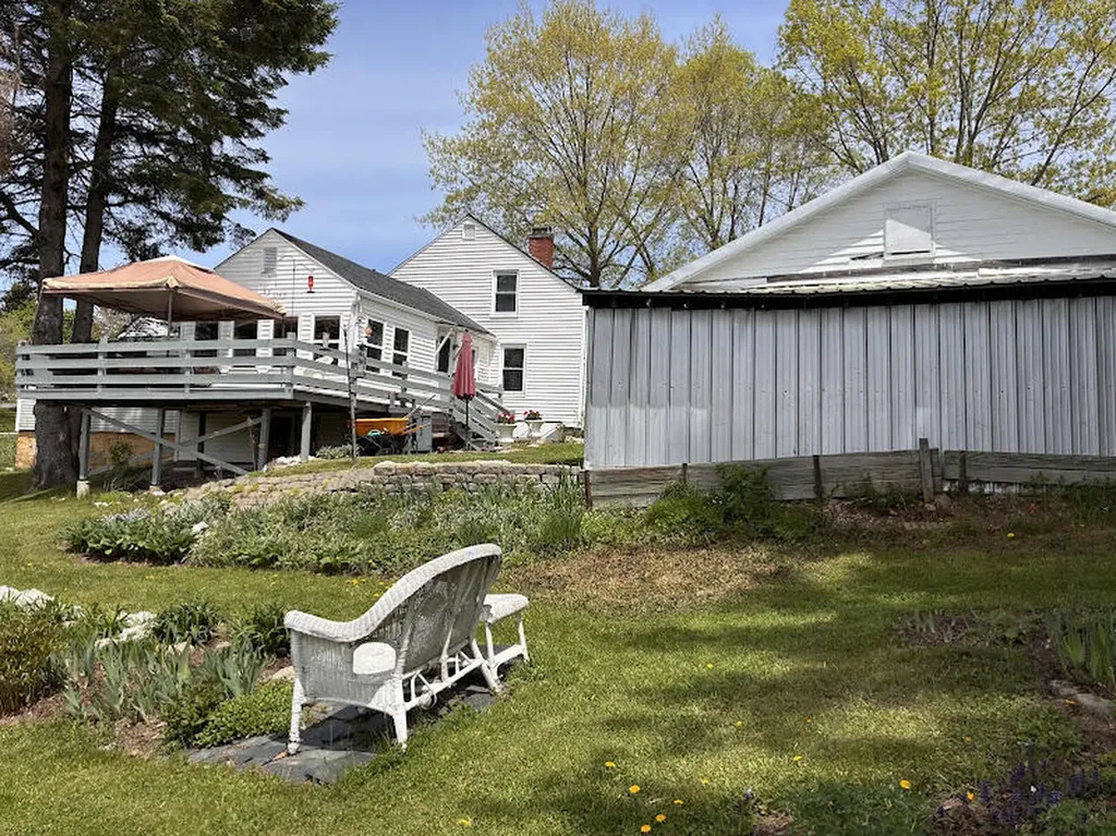 11 Church Street Winterport ME 04496