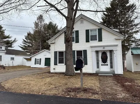 11 Church Street Winterport ME 04496