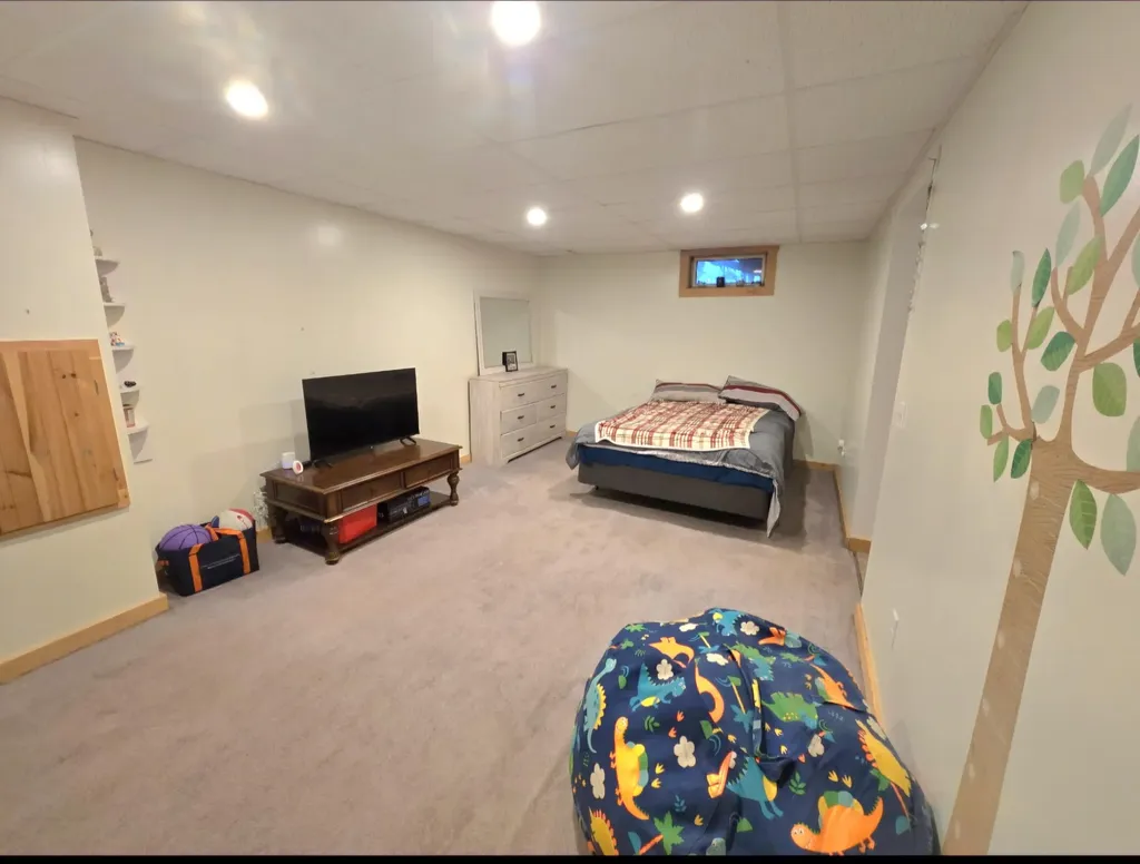 6 Beverly Street Sanford ME 04073
