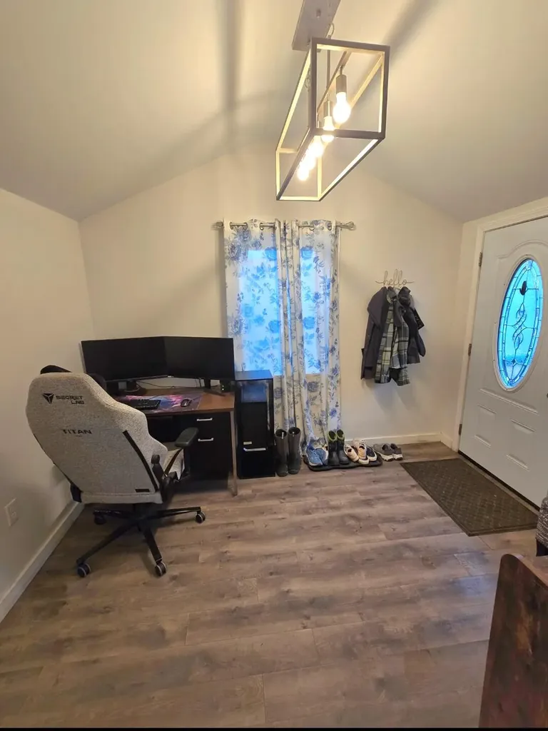 6 Beverly Street Sanford ME 04073