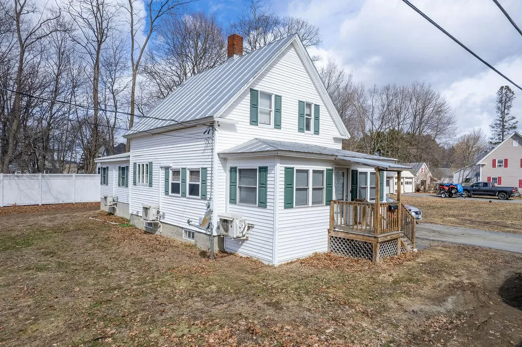 8 Spring Street Madison ME 04950