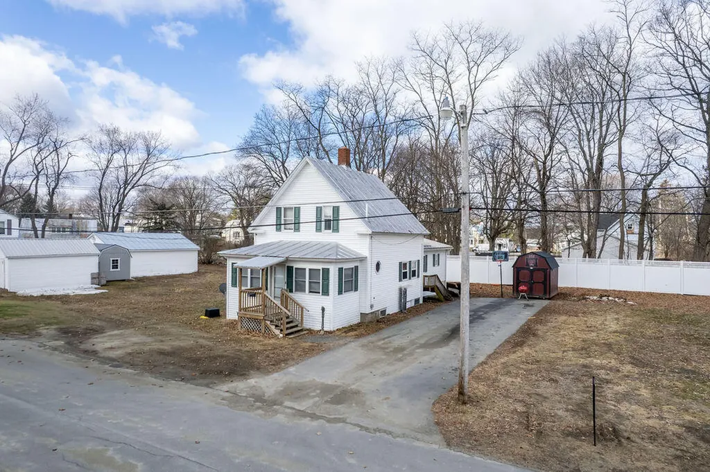 8 Spring Street Madison ME 04950