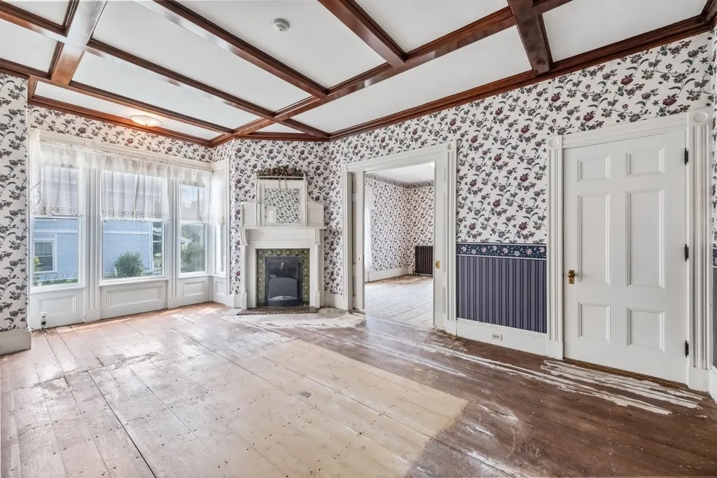 147 Talbot Avenue Rockland ME 04841