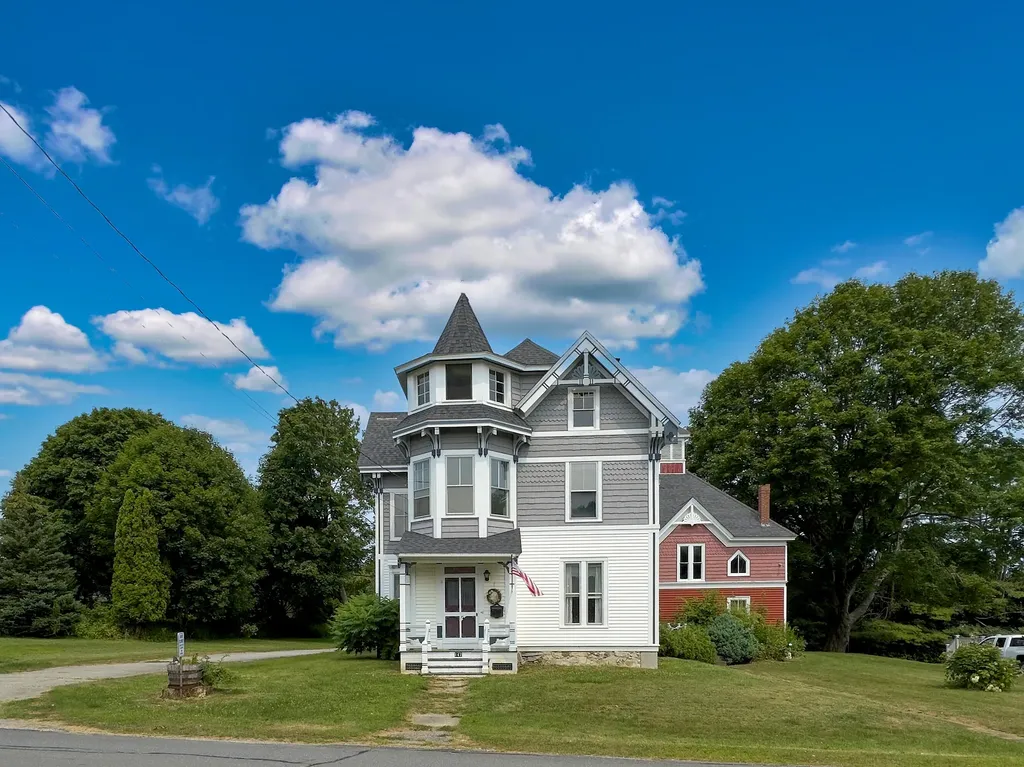 147 Talbot Avenue Rockland ME 04841