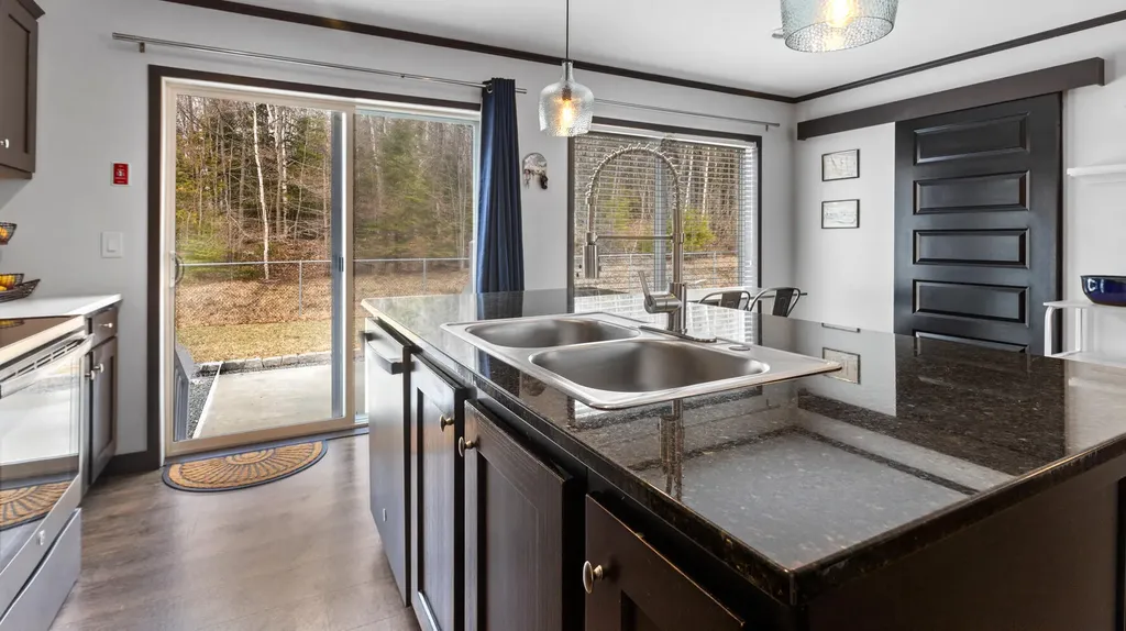 112 Raccoon Cove Road Lamoine ME 04605