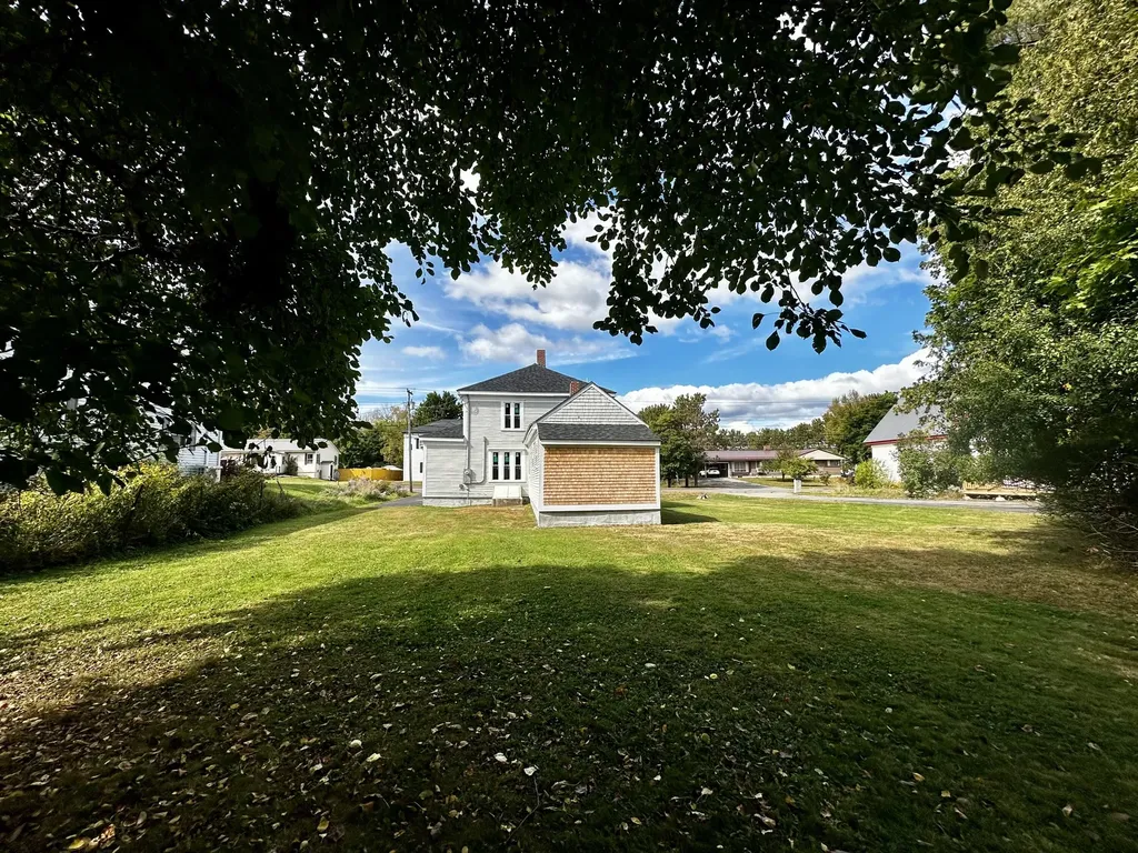 112 South Street Calais ME 04619